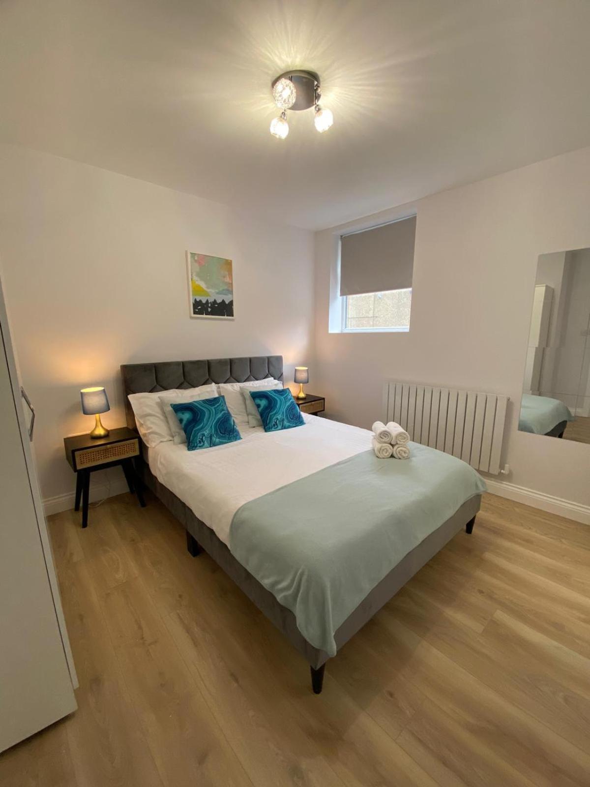 Beautiful Newly Renovated House Sleeps 6 People, Only 12 Minutes By Tube To Oxford Circus Casa vacanze