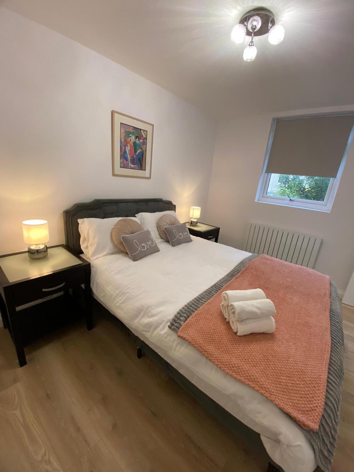 Beautiful Newly Renovated House Sleeps 6 People, Only 12 Minutes By Tube To Oxford Circus Casa vacanze *
